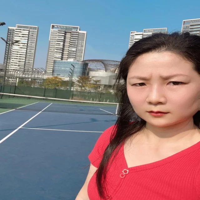 潘展乐百自对决:泳坛新星的巅峰较量
